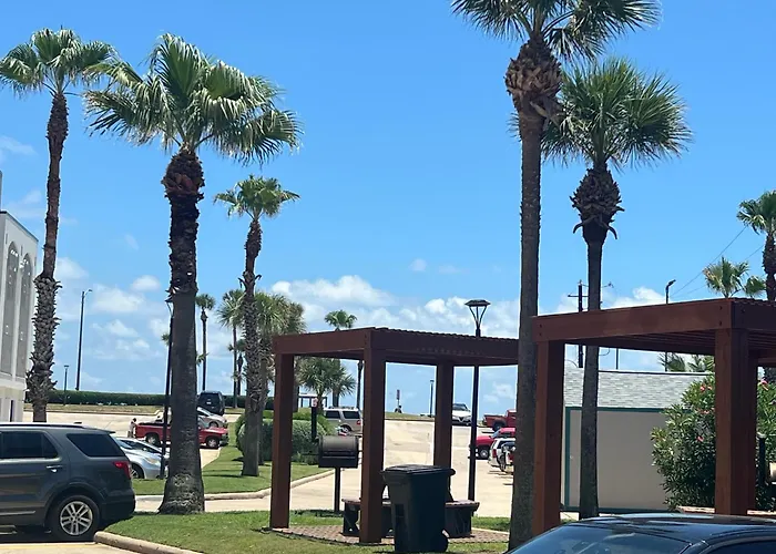 Galveston Beach Front And Ocean Views At Casa Del Mar