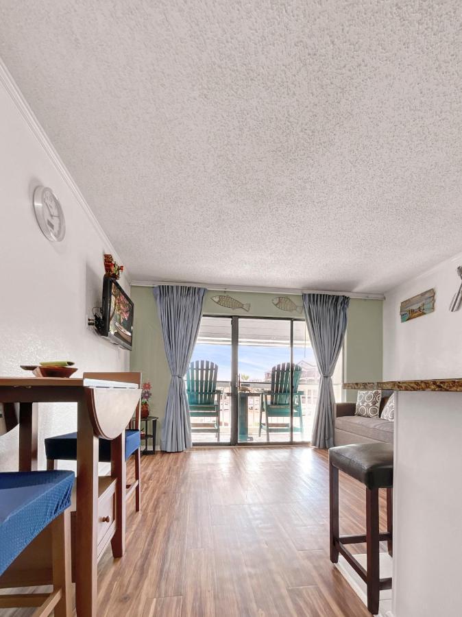 Front And Ocean Views At Casa Del Mar Holiday home Galveston
