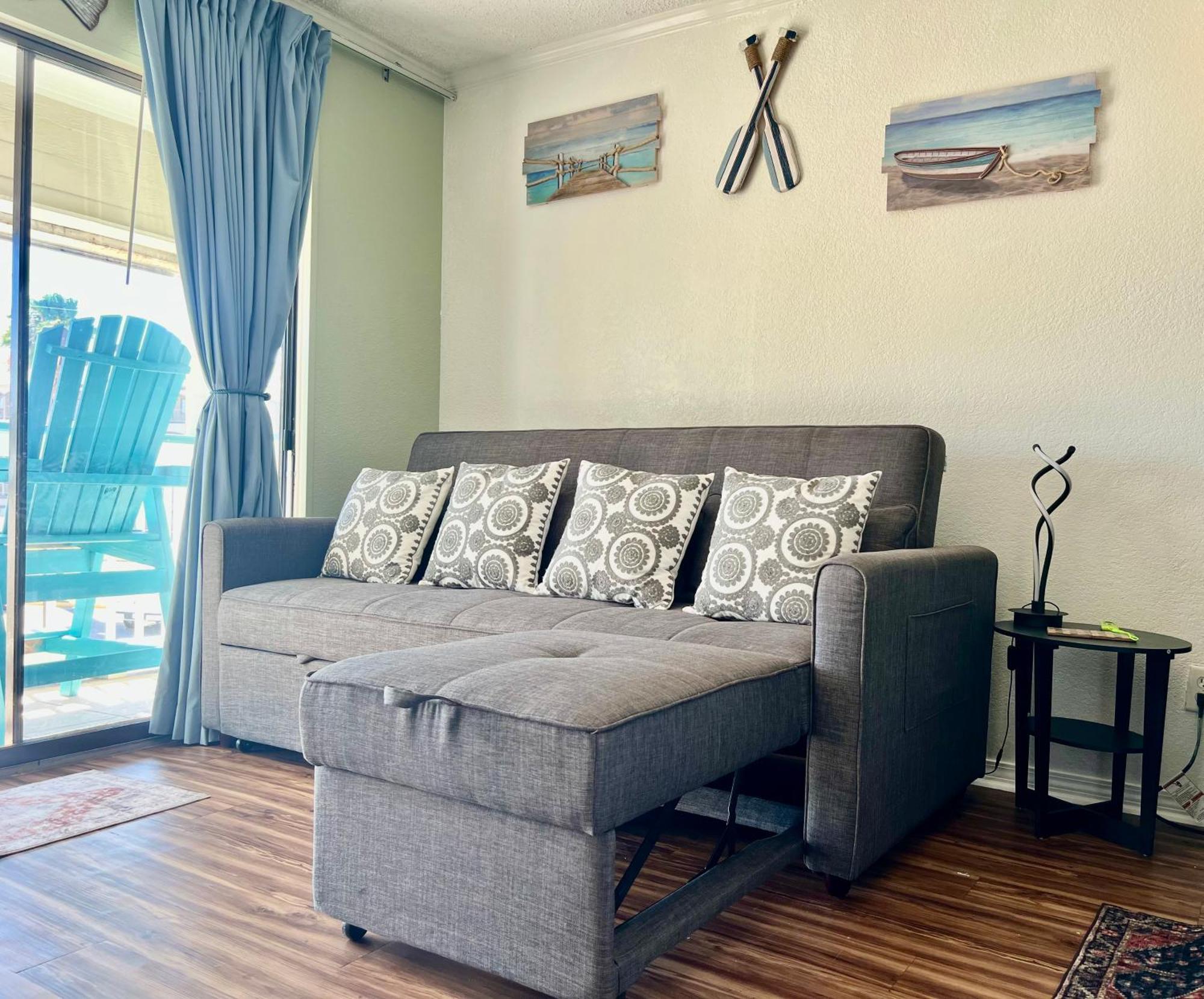 Front And Ocean Views At Casa Del Mar